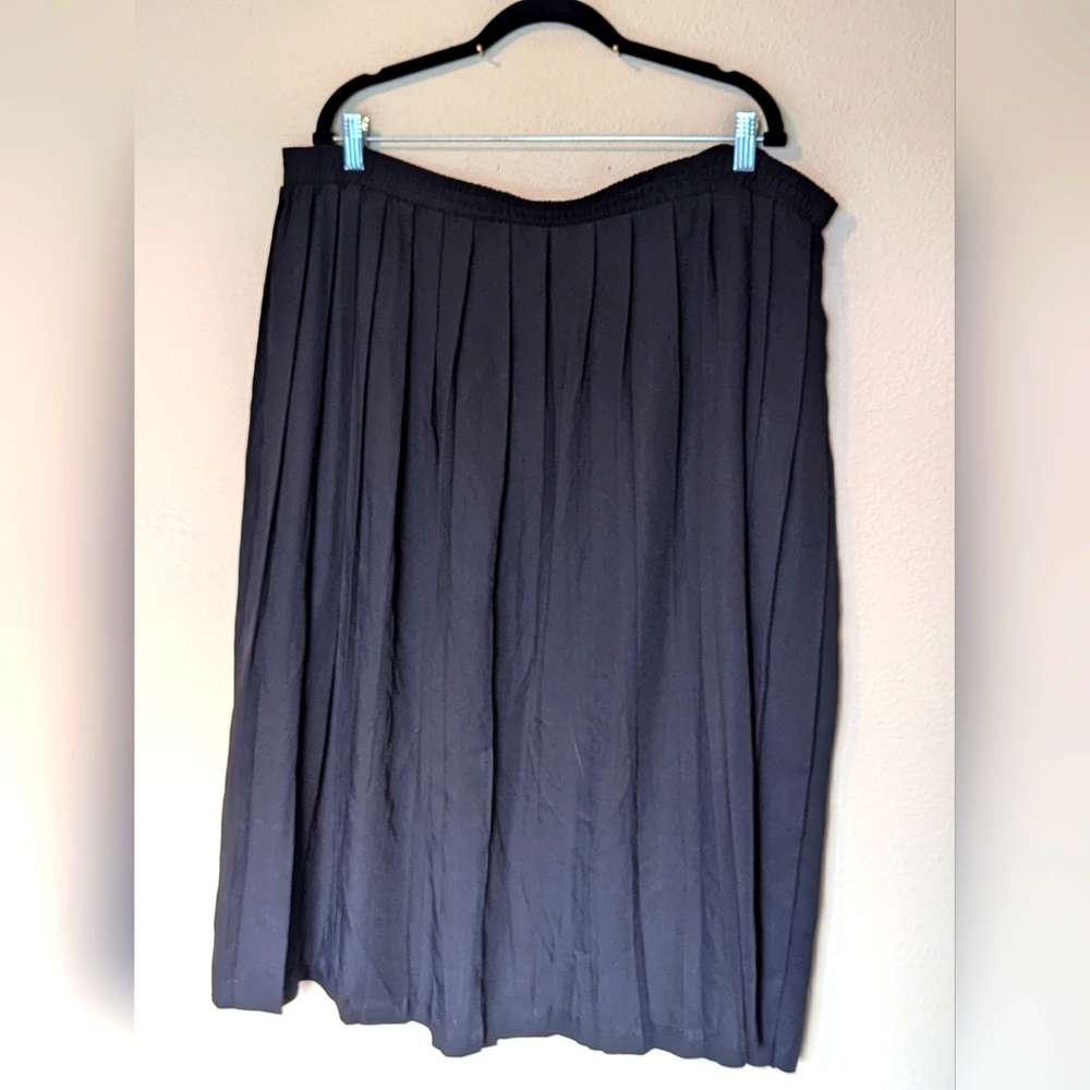 Lindsay Gee Black Pleated Skirt Size 18W